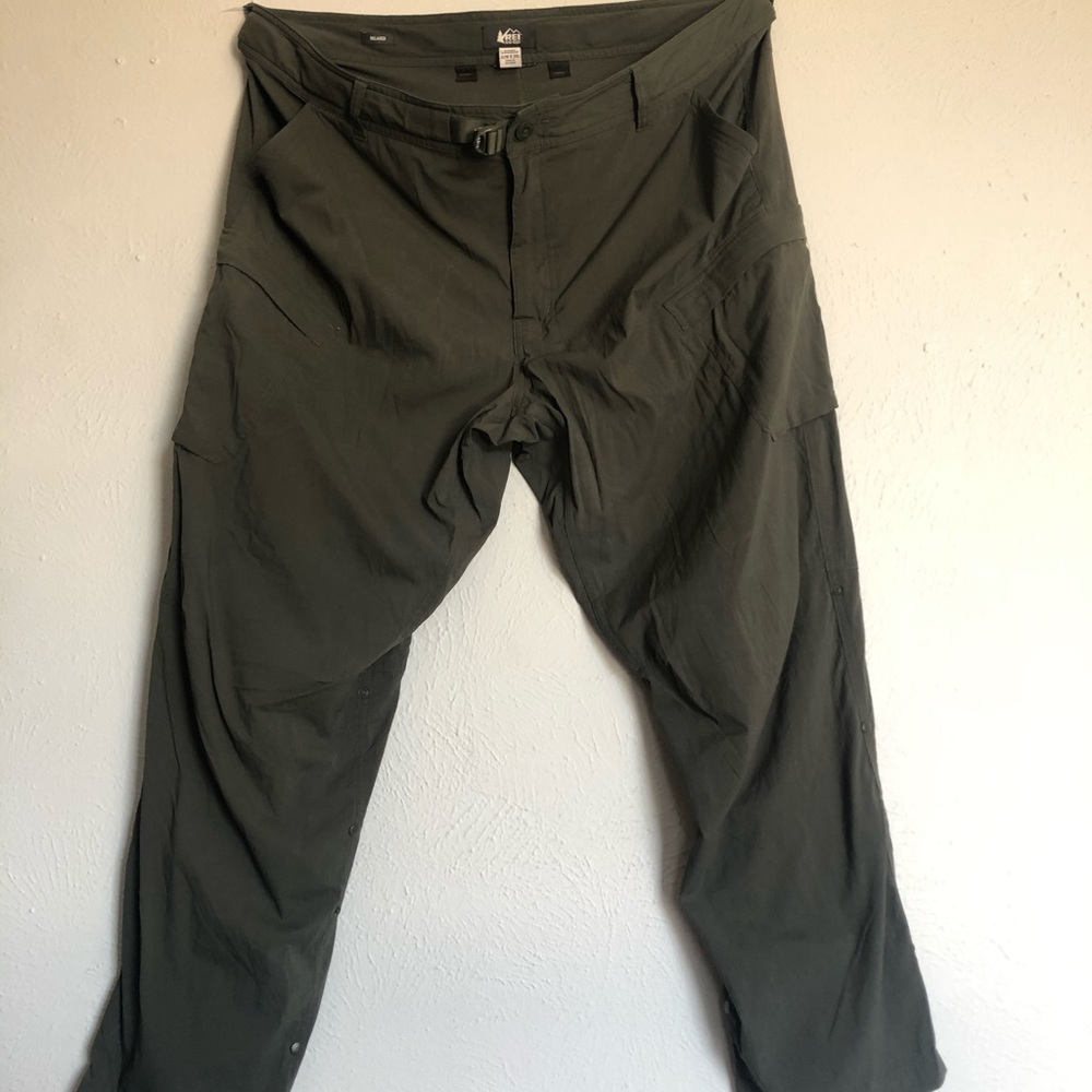 REI CO-OP Sahara cargo roll up pants 42 W X 30 L